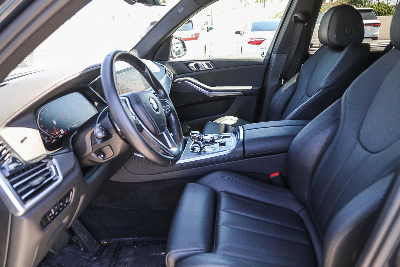 Used 2022 BMW X5 xDrive40i w/ Executive Package image 17