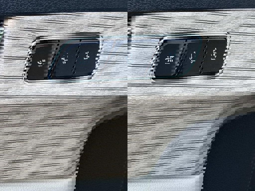 Used 2022 Hyundai Palisade Limited image 24