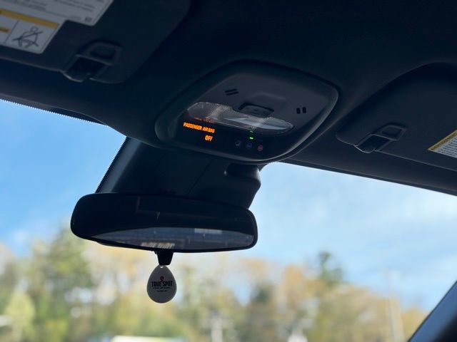 Used 2024 Buick Envista Preferred w/ Convenience I Package FWD image 38