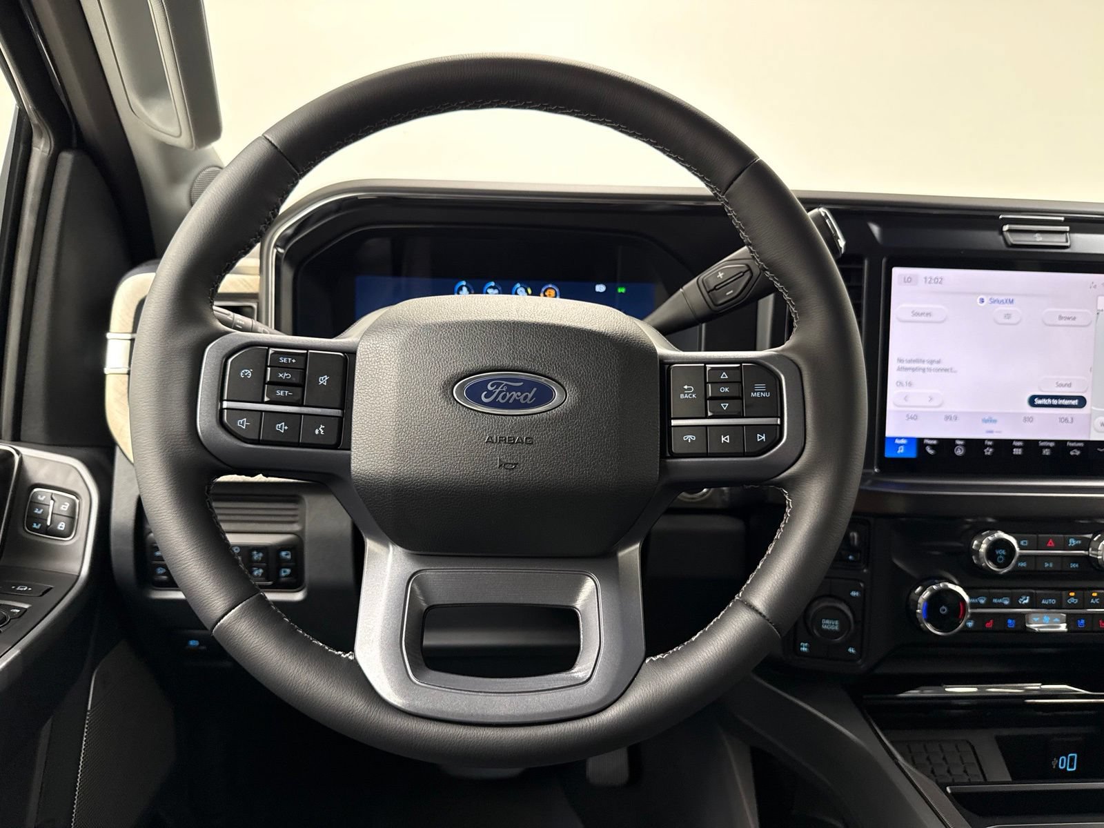New 2026 Ford F250 Lariat w/ Black Appearance Package AWD/4WD image 27