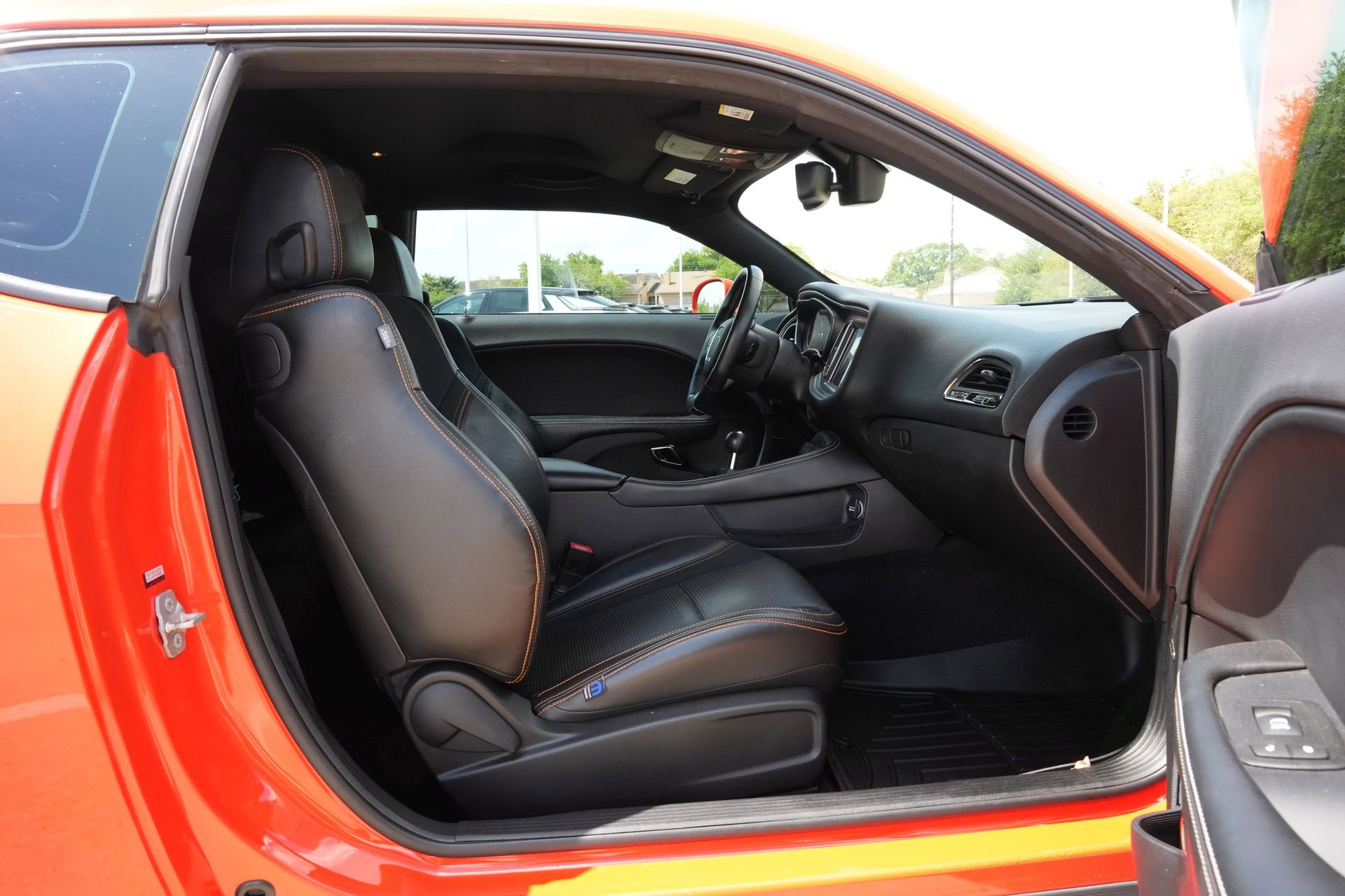 Used 2016 Dodge Challenger SRT Hellcat image 24