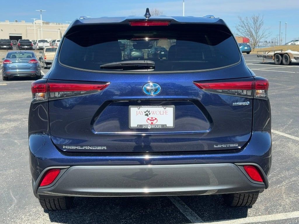 Used 2022 Toyota Highlander Limited image 7