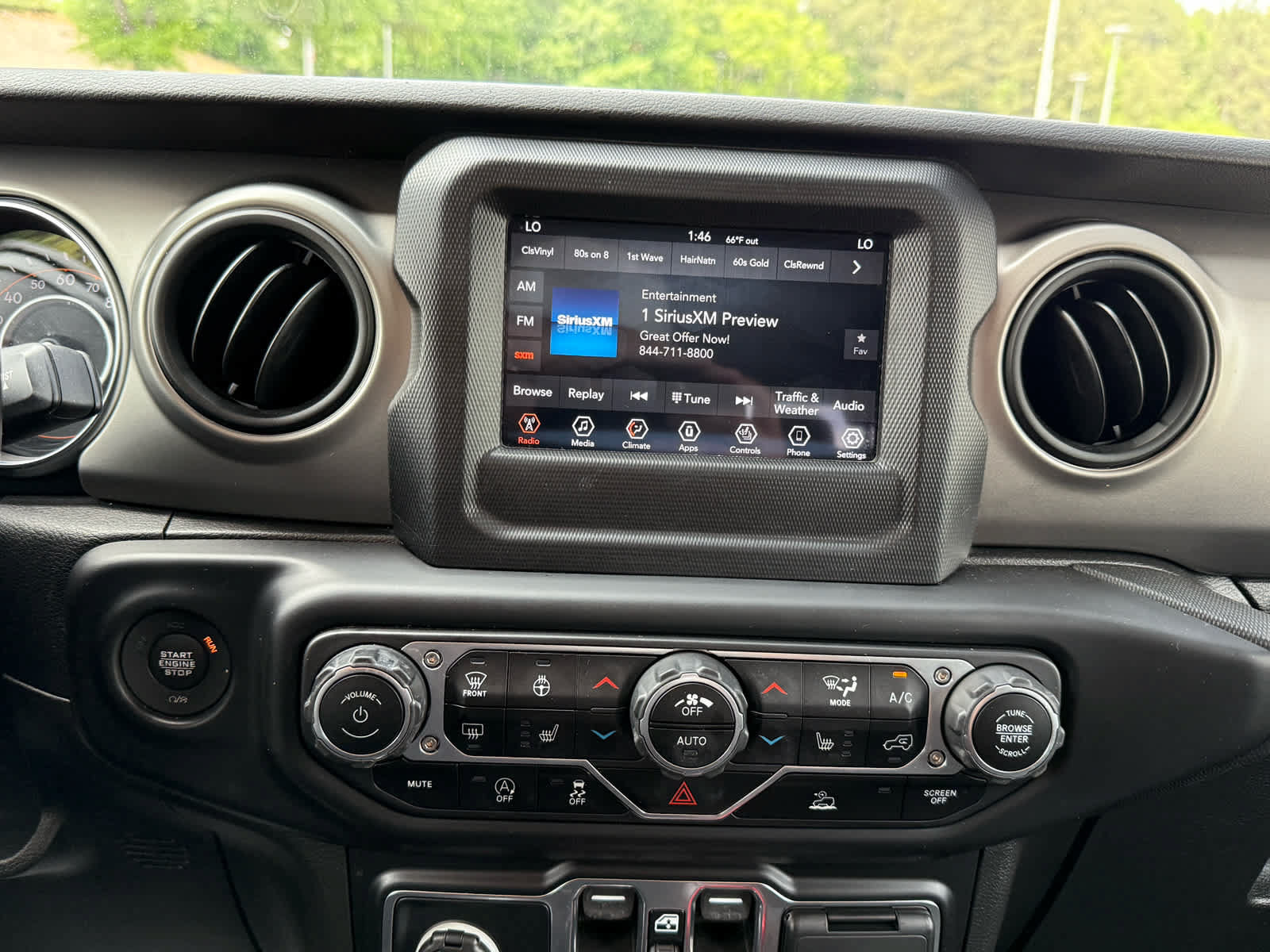 Used 2021 Jeep Gladiator Sport AWD/4WD image 17