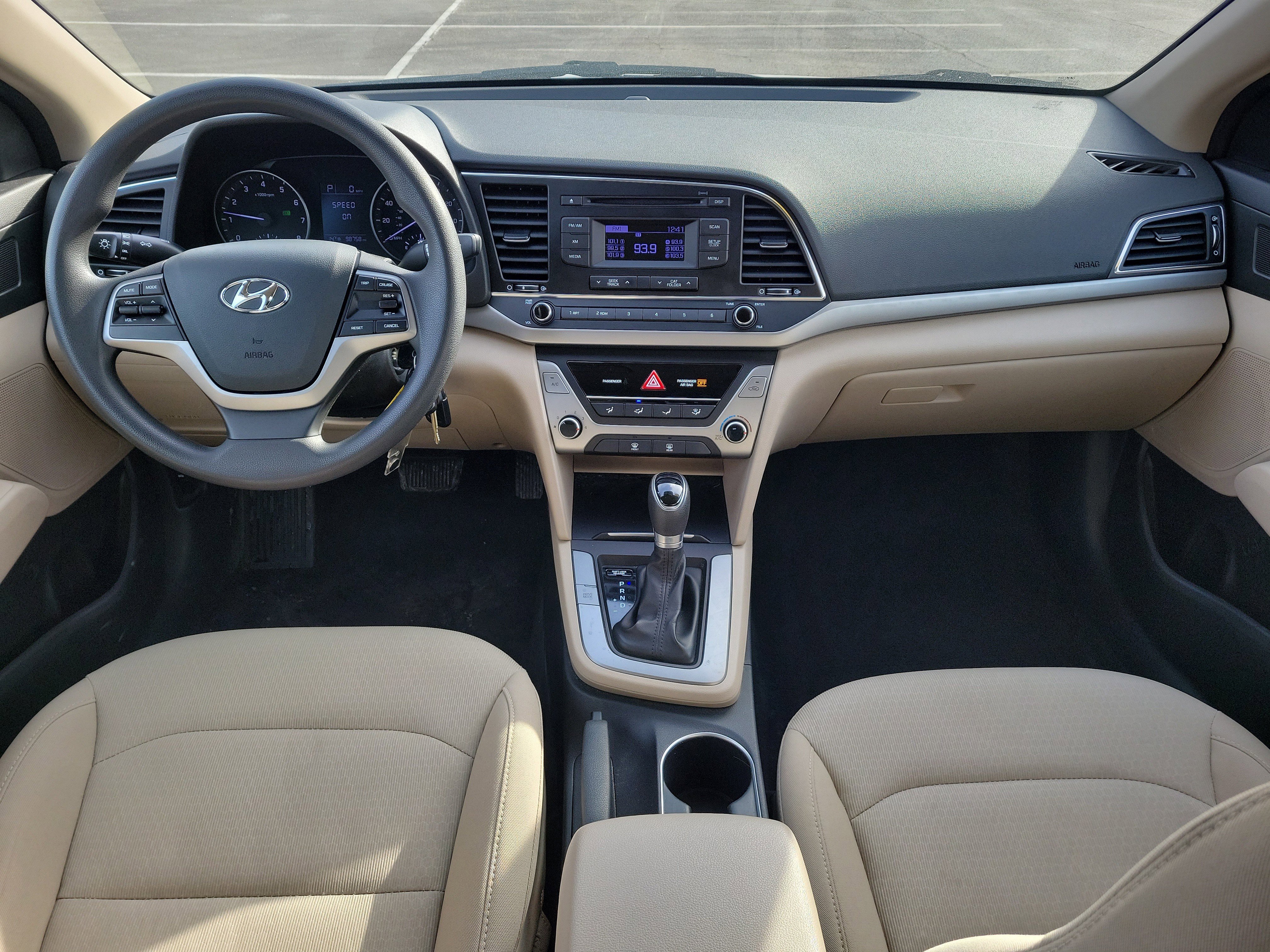 Used 2017 Hyundai Elantra SE image 9