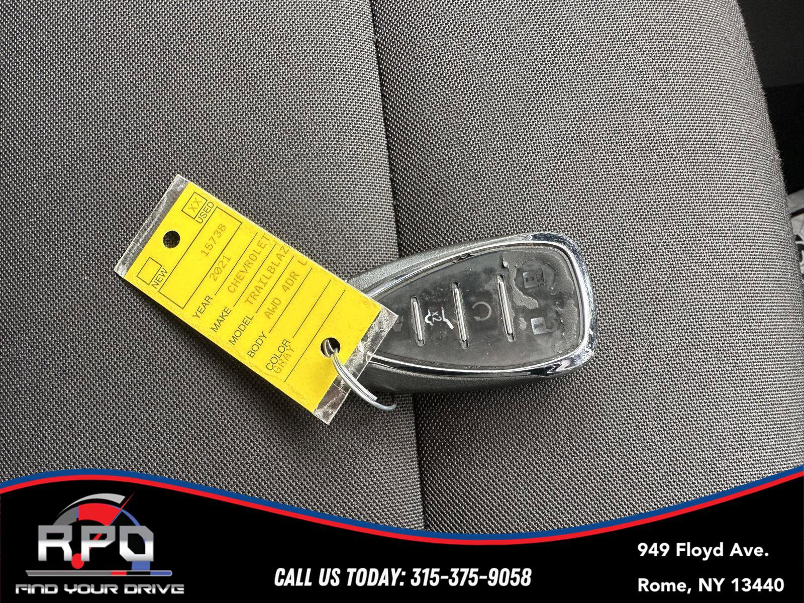 Used 2021 Chevrolet TrailBlazer LT w/ Sun and Liftgate Package AWD/4WD image 34