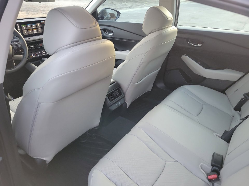 Used 2025 Honda Accord EX-L image 34