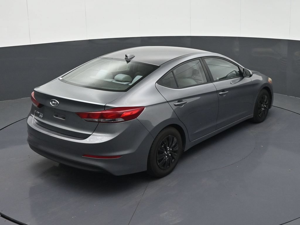 Used 2017 Hyundai Elantra SE FWD image 25