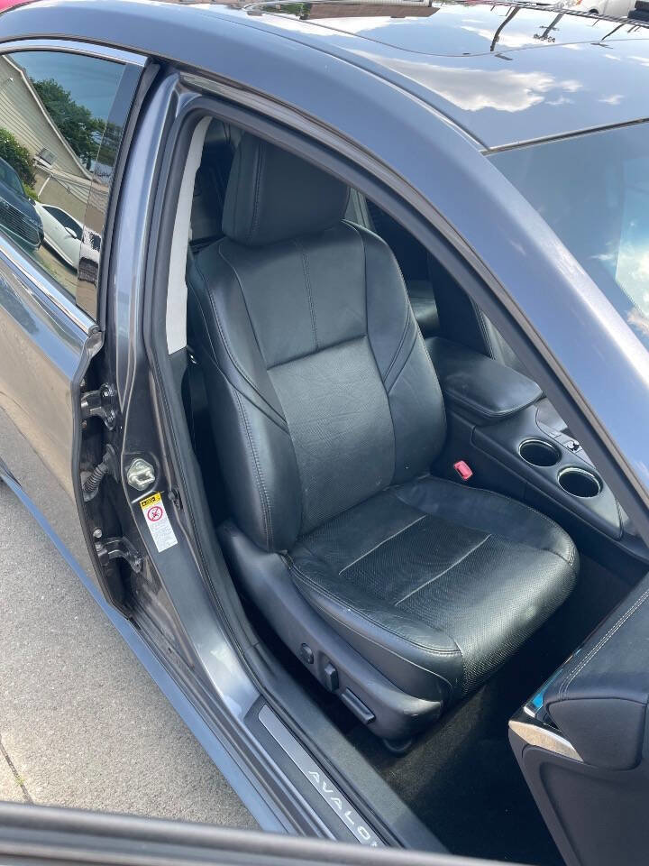 Used 2013 Toyota Avalon Limited image 7