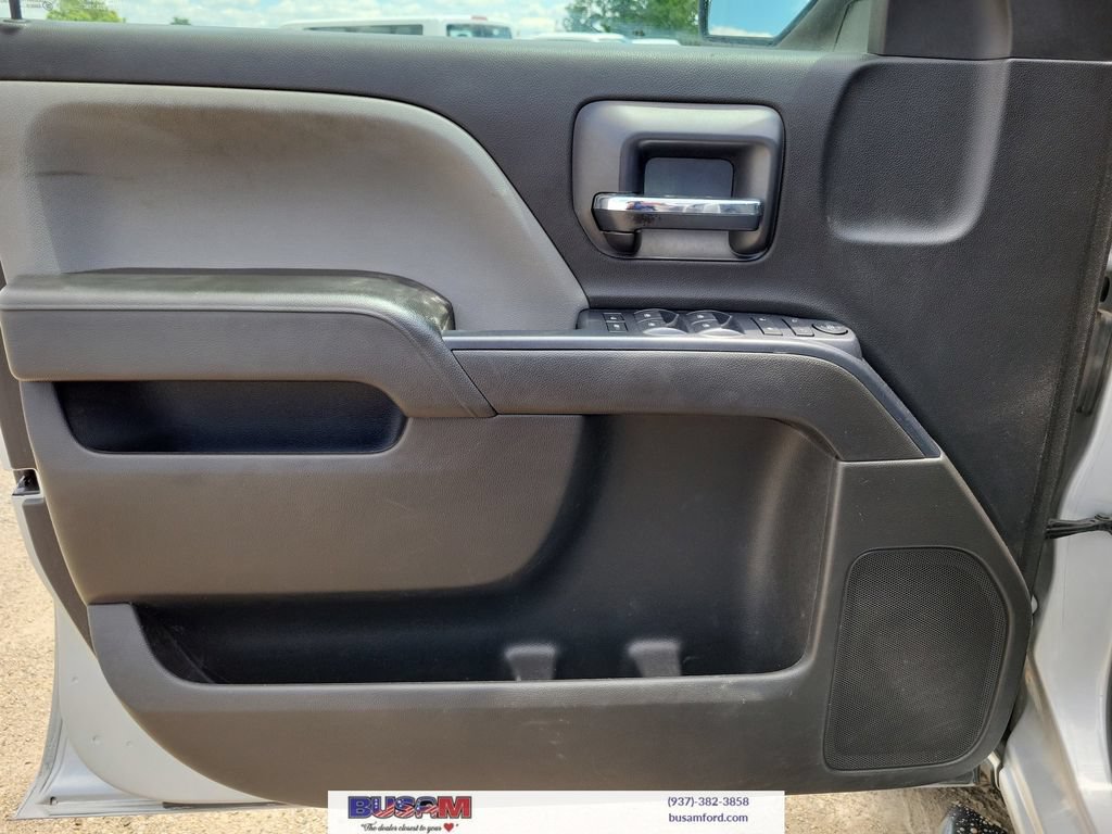 Used 2017 Chevrolet Silverado 1500 Custom w/ Custom Convenience Package RWD image 17