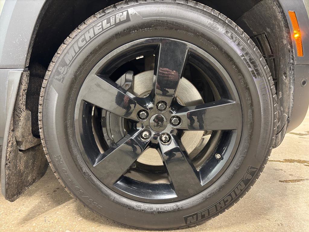 Used 2020 Land Rover Defender 110 First Edition image 11