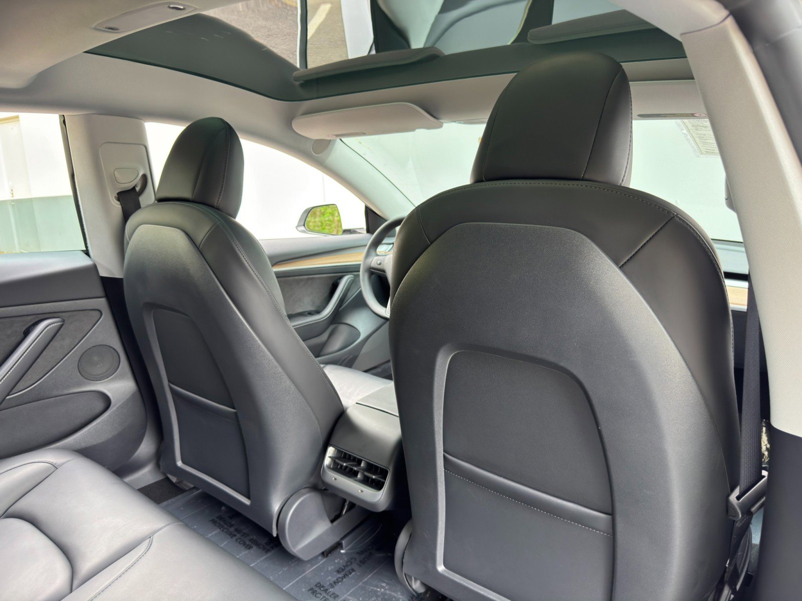 Used 2021 Tesla Model 3 Standard Range Plus image 34