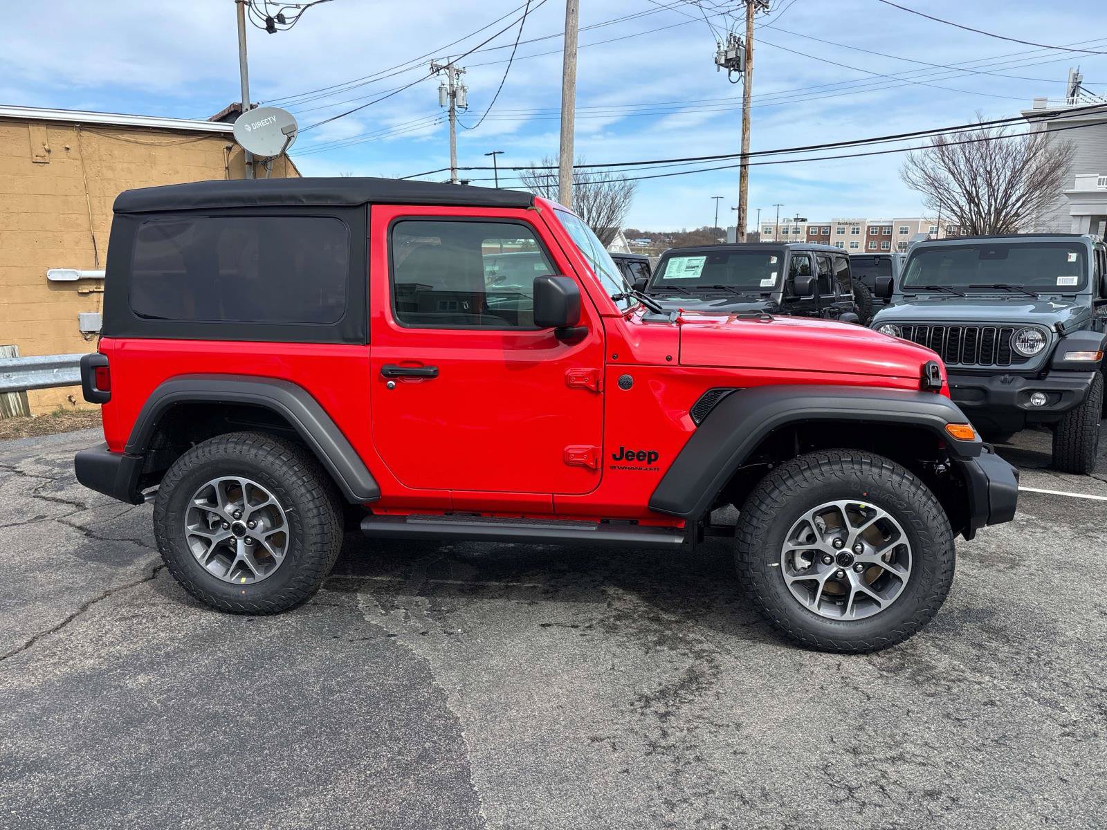 Certified 2025 Jeep Wrangler Sport AWD/4WD image 2