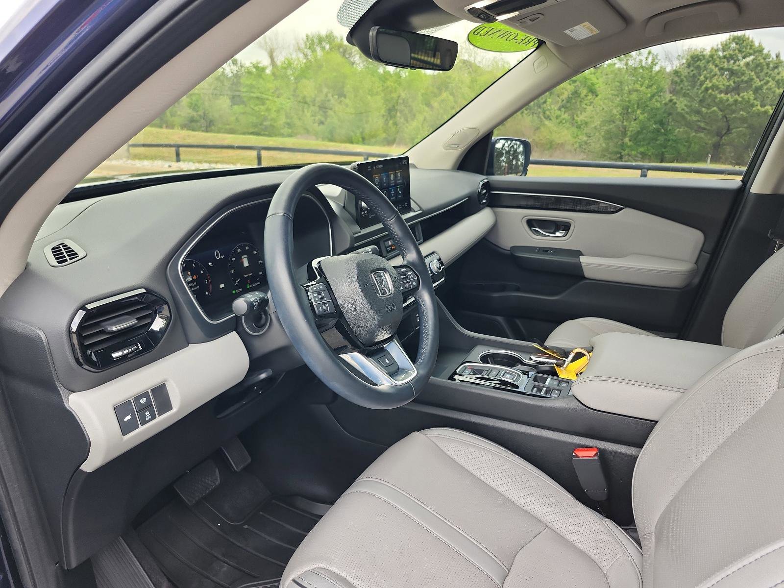 Used 2023 Honda Pilot Elite image 15