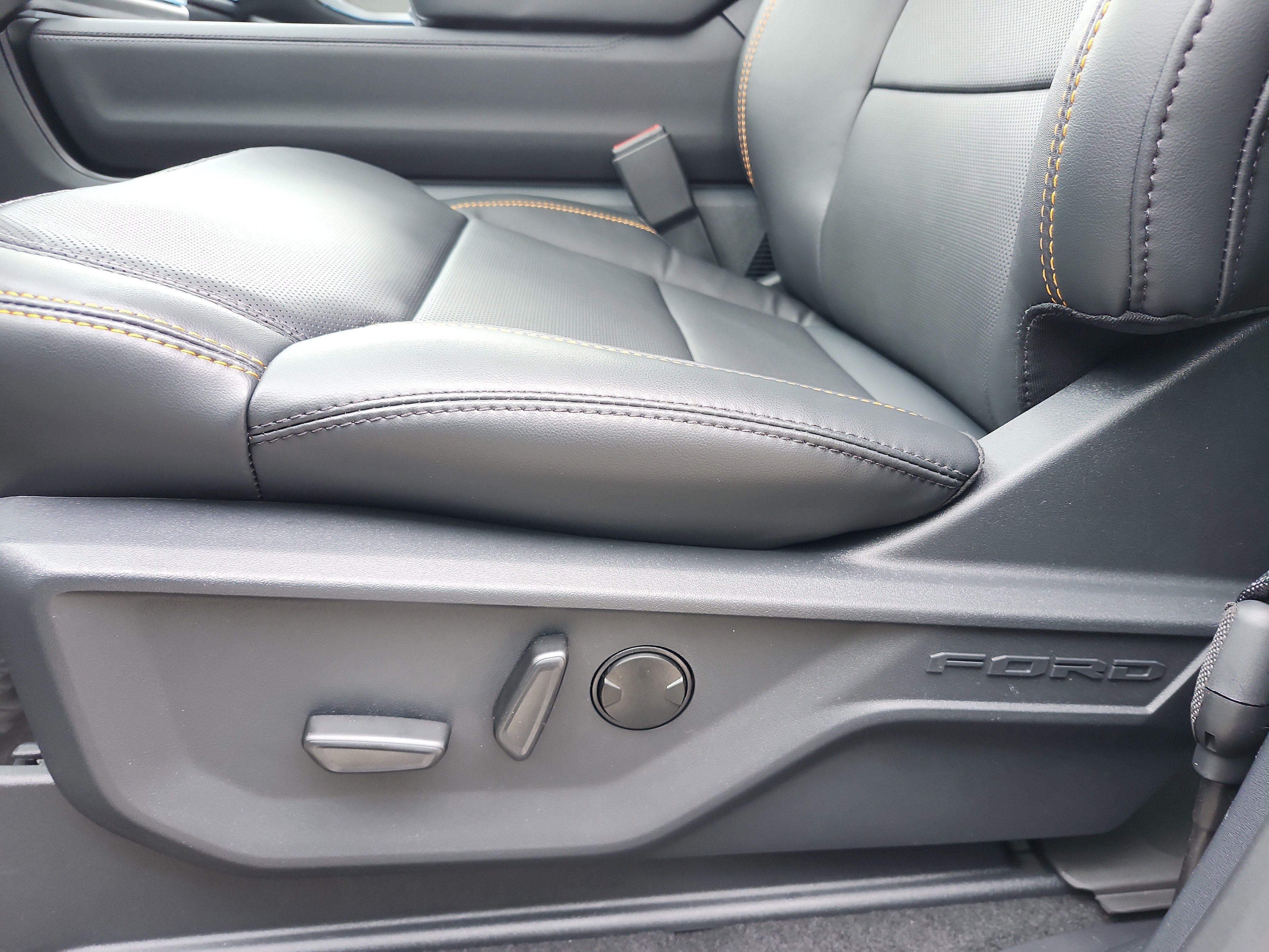 New 2026 Ford Expedition Tremor image 16