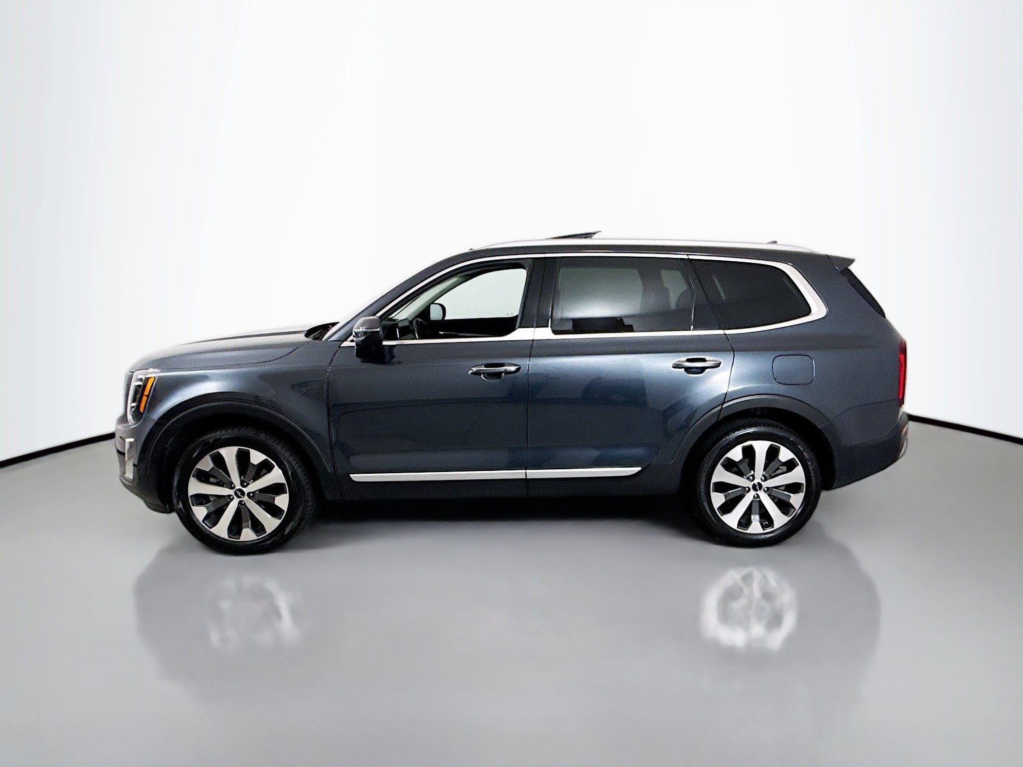 Used 2024 Kia Telluride SX Prestige image 4