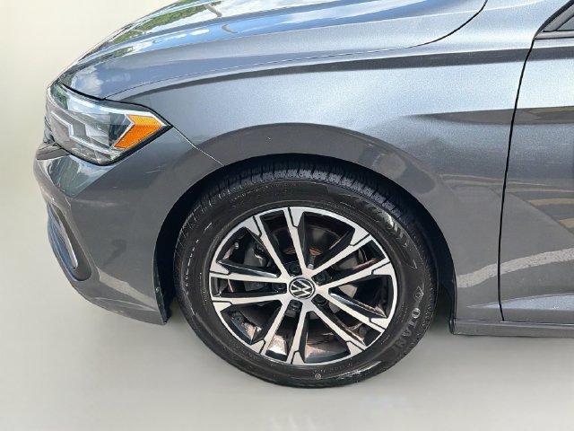 Used 2024 Volkswagen Jetta Sport FWD image 29