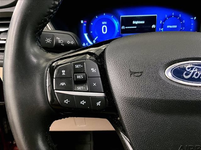 Used 2022 Ford Escape SEL w/ Technology Package AWD/4WD image 17