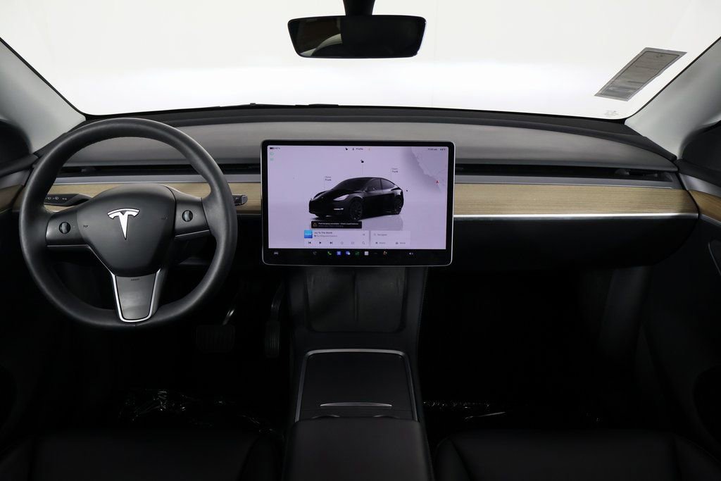 Used 2022 Tesla Model Y Long Range image 8
