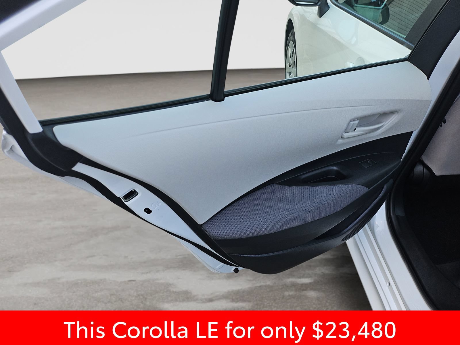 Used 2026 Toyota Corolla LE FWD image 35