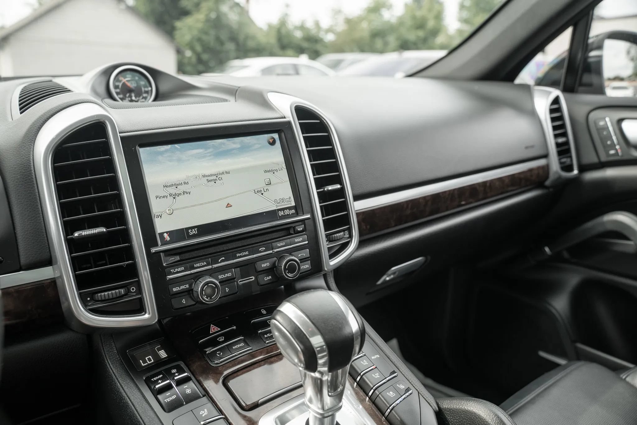 Used 2012 Porsche Cayenne S AWD/4WD image 24
