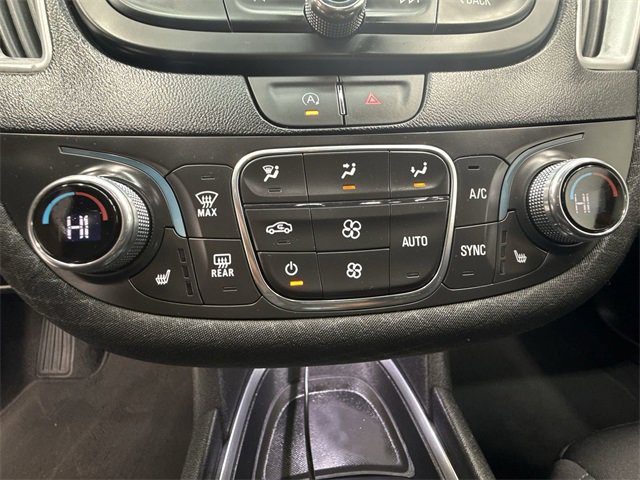 Used 2023 Chevrolet Malibu LT image 19