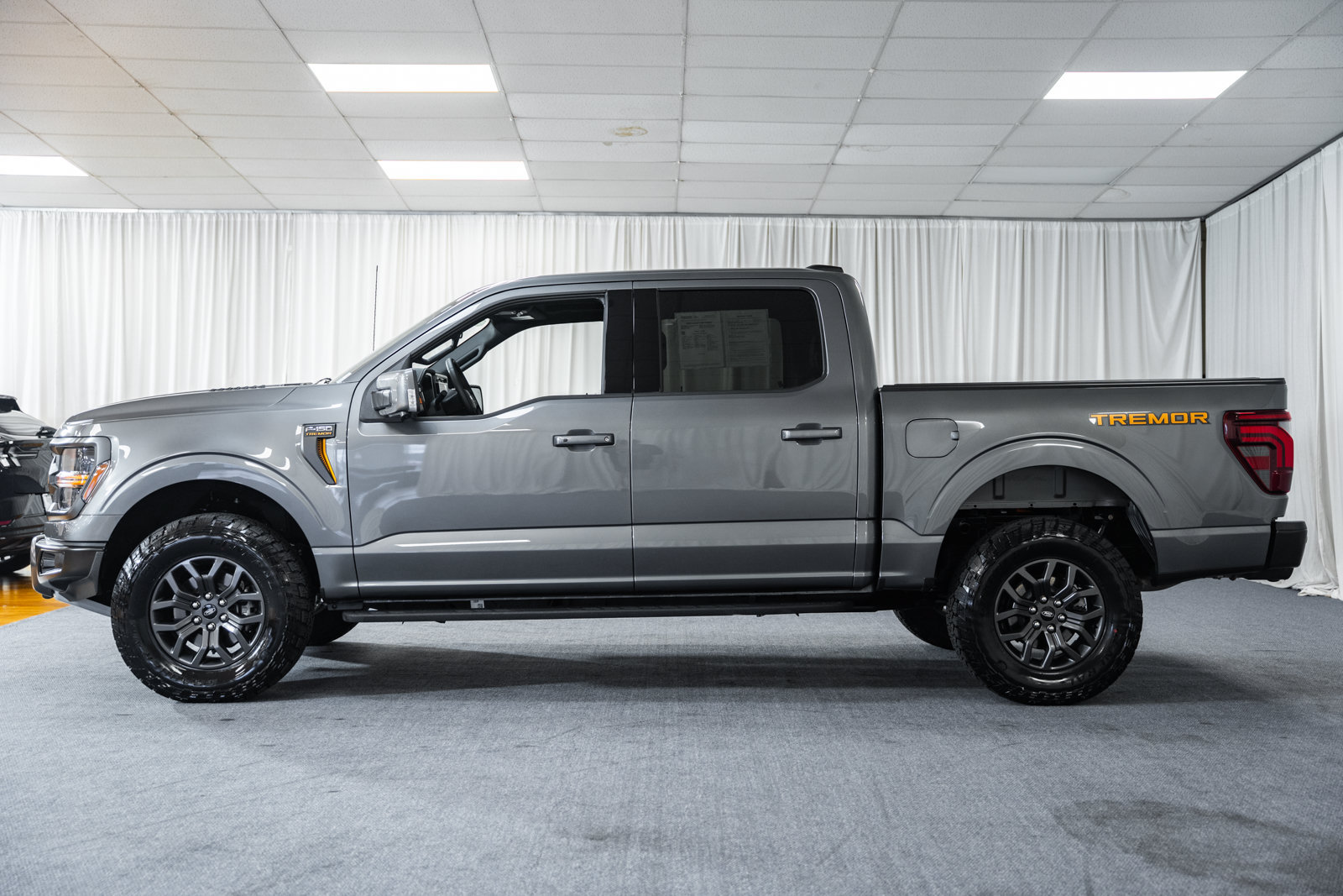 Certified 2025 Ford F150 Tremor w/ Equipment Group 402A High AWD/4WD image 4