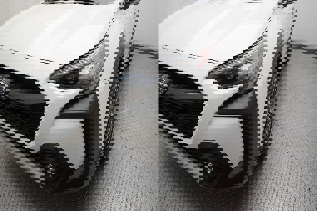 Used 2024 Subaru Outback Limited image 23