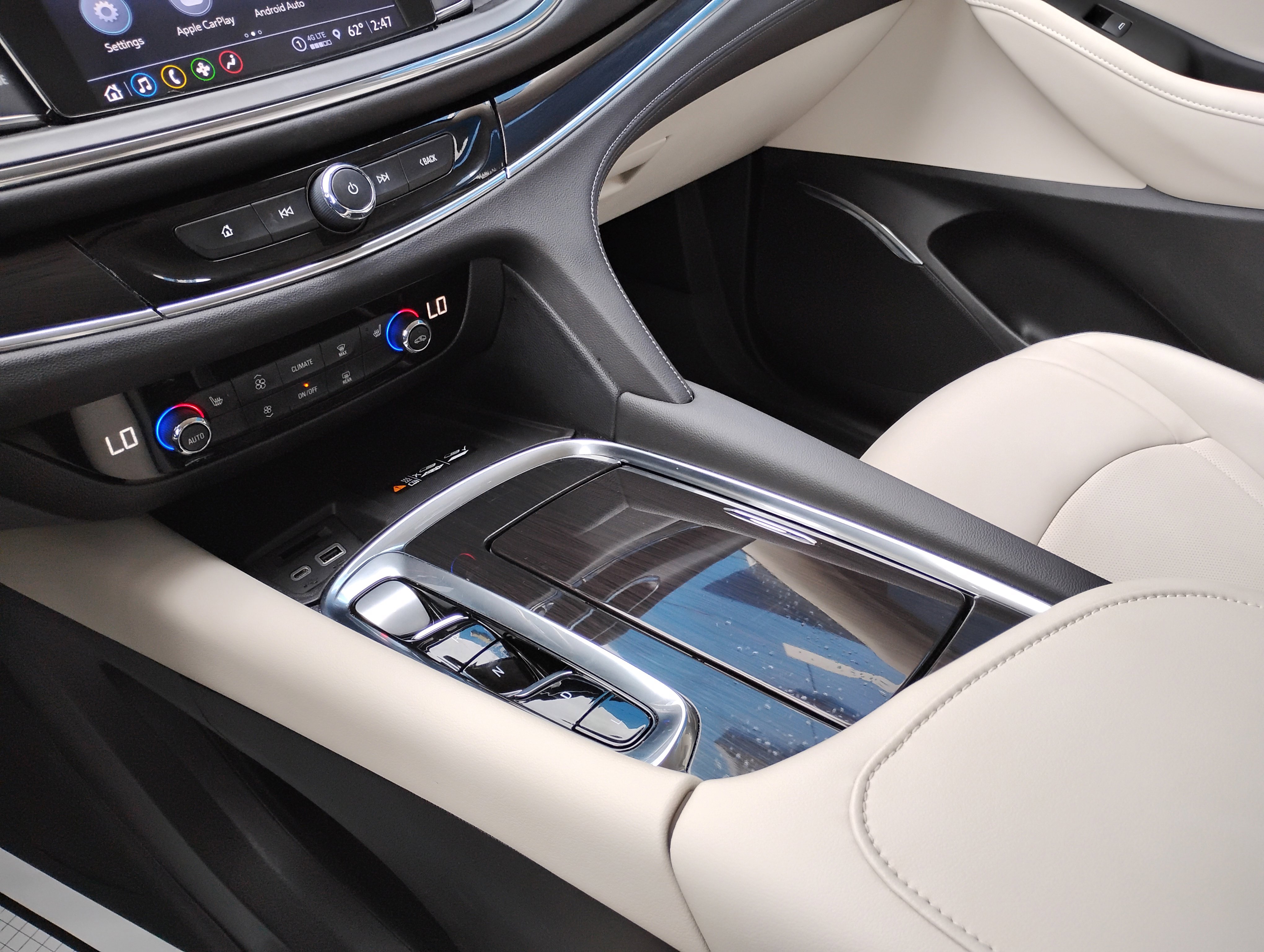 Used 2024 Buick Enclave Essence w/ Trailering Package, 5000 lbs. image 13