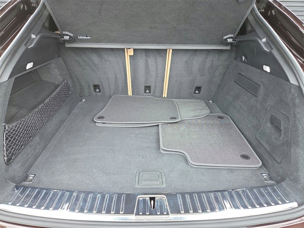 Used 2021 Porsche Cayenne Coupe image 31