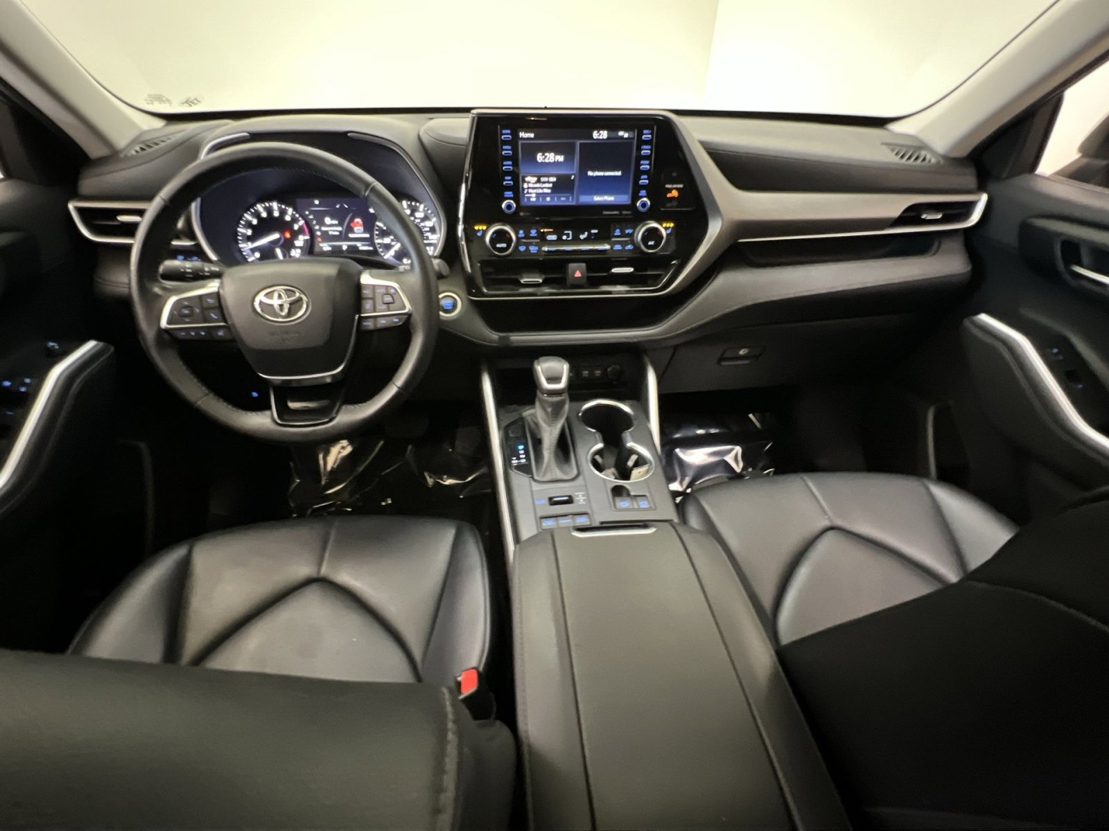 Used 2021 Toyota Highlander XLE image 27