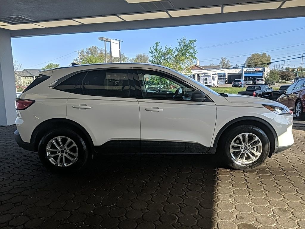 Used 2022 Ford Escape SE w/ Convenience Package image 5