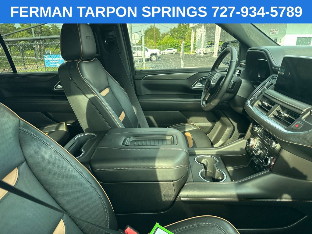 Used 2022 GMC Yukon XL AT4 w/ Technology Package AWD/4WD image 6