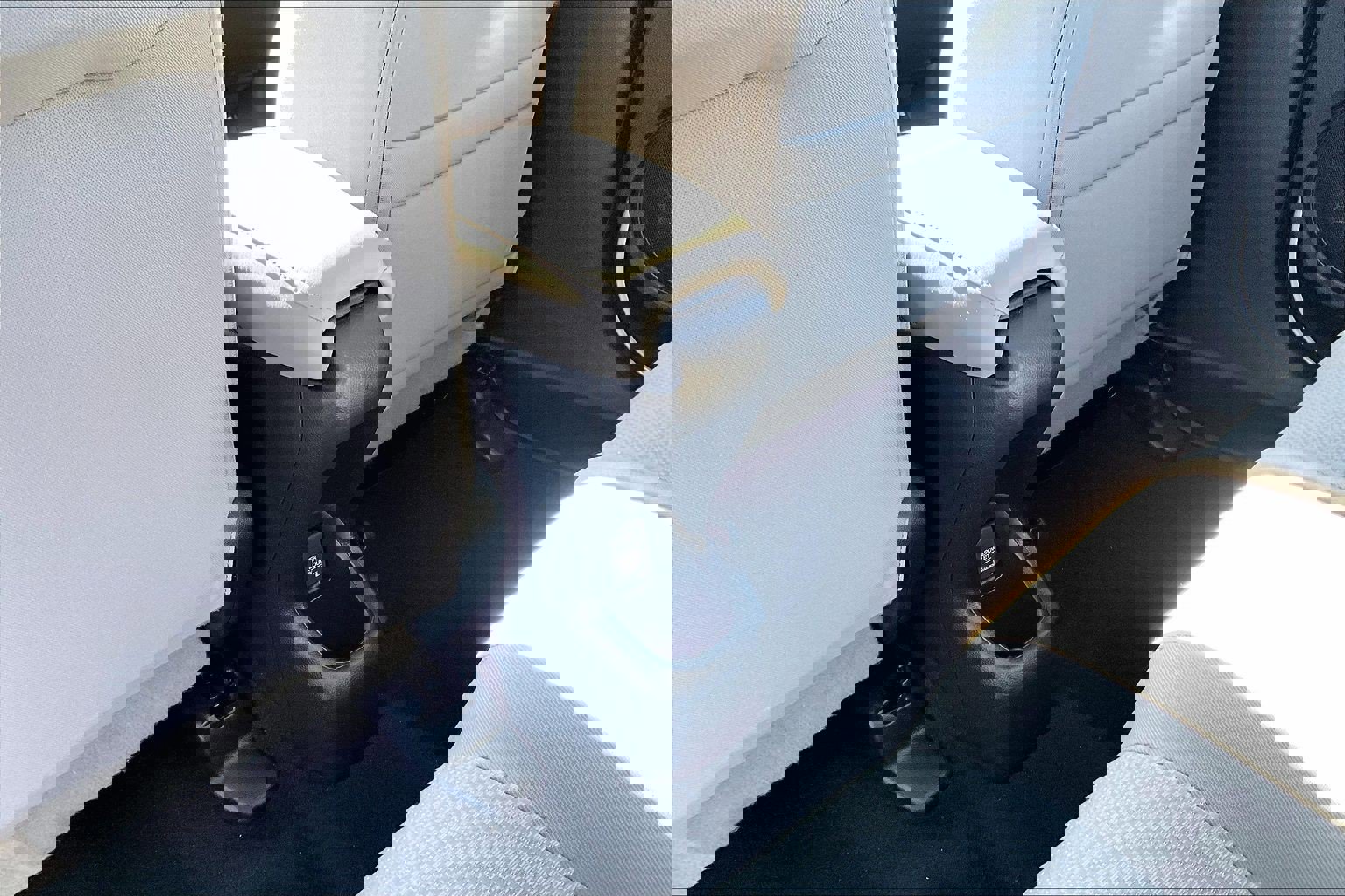 Used 2022 Honda HR-V LX image 11