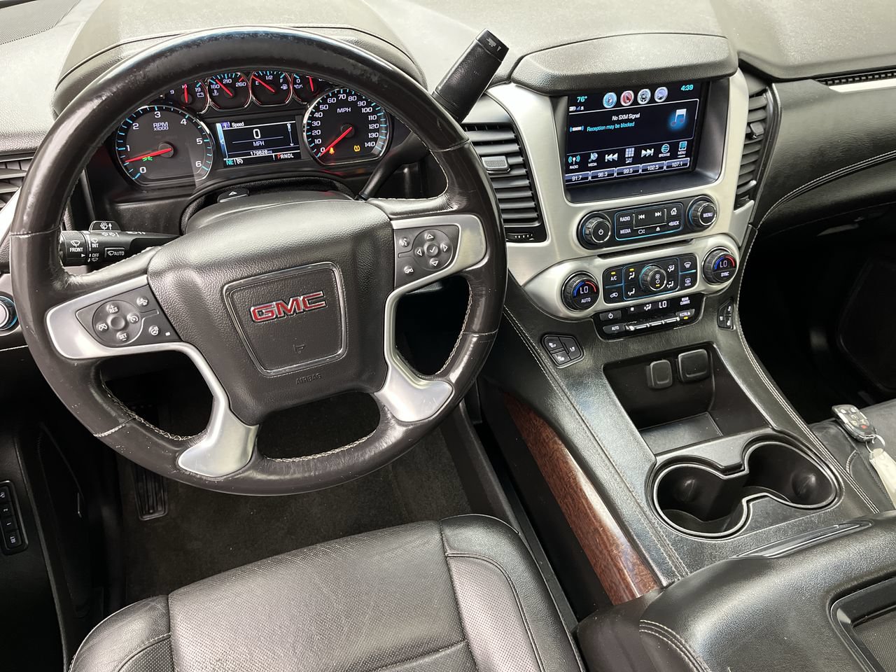 Used 2018 GMC Yukon SLT AWD/4WD image 14