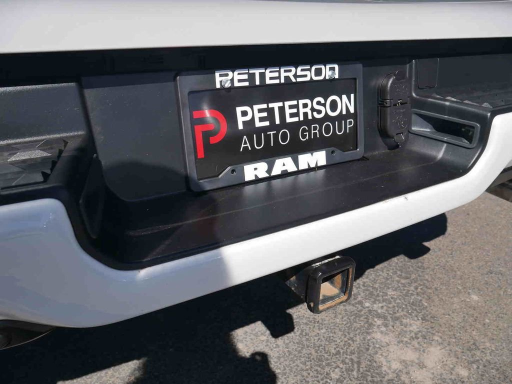 Used 2022 RAM 1500 Limited w/ Body-Colour Bumper Group image 9