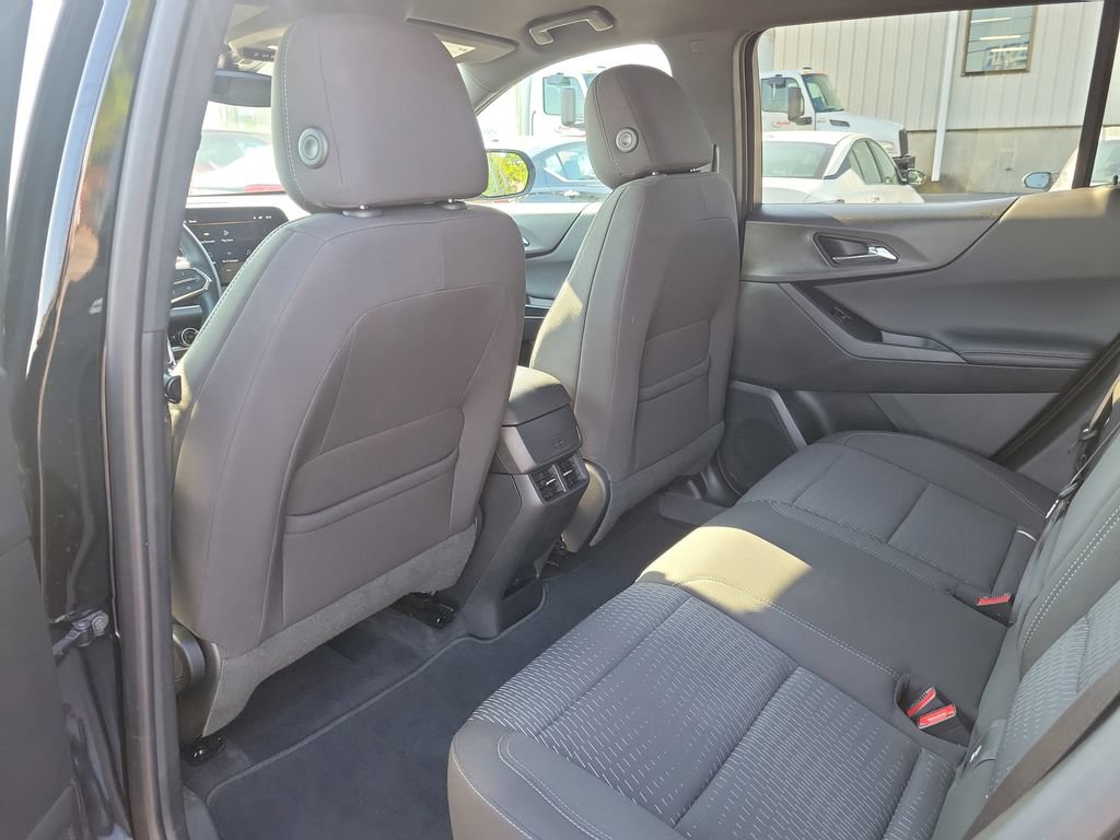 Used 2026 Chevrolet Equinox LT FWD image 15