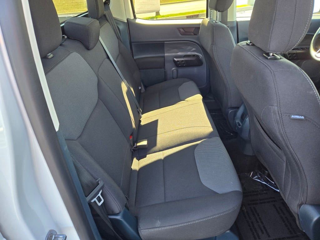 Used 2024 Ford Maverick XL image 11