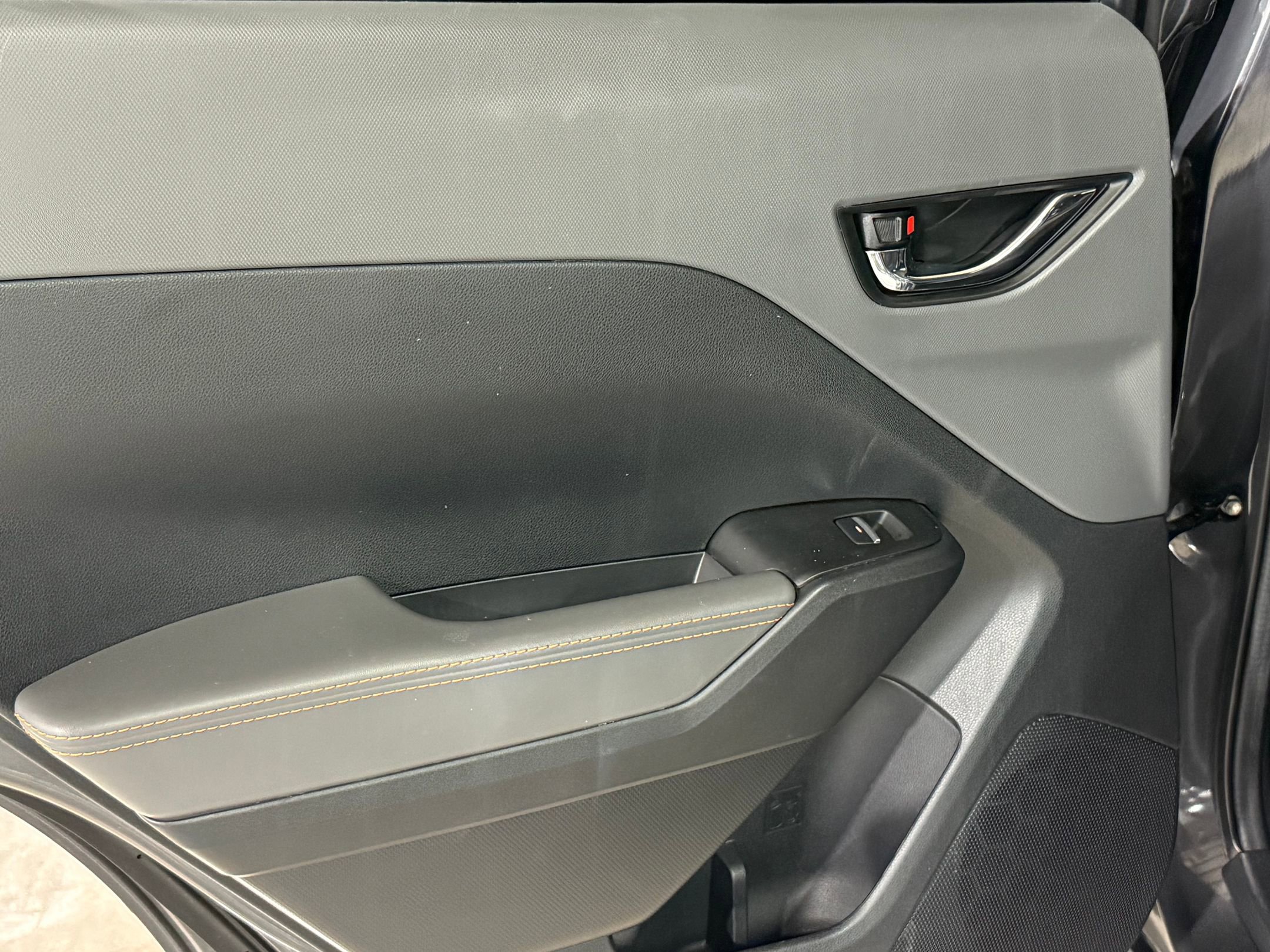 Used 2024 Subaru Crosstrek 2.5i Limited image 35