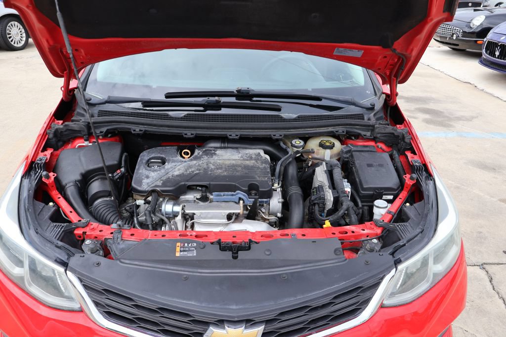 Used 2017 Chevrolet Cruze LS FWD image 12