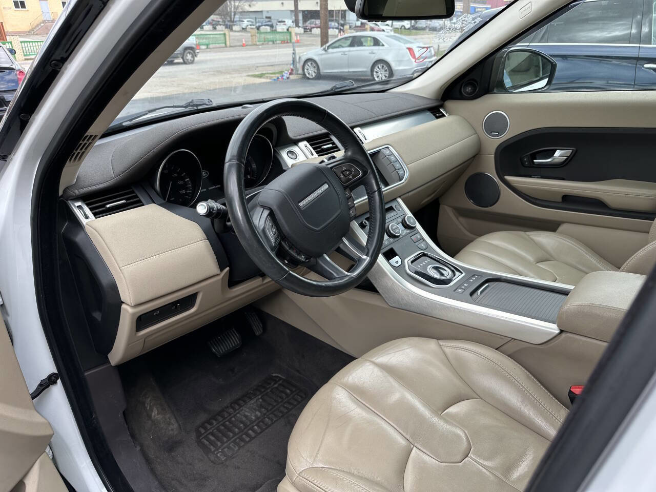 Used 2014 Land Rover Range Rover Evoque Pure Plus image 14