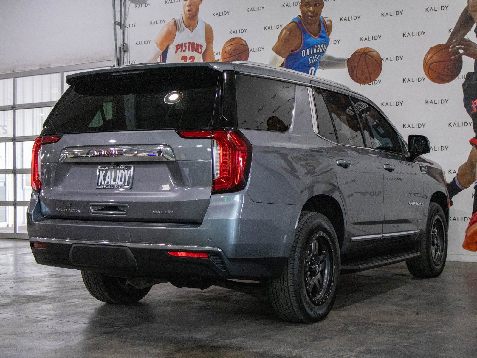 Used 2021 GMC Yukon SLT w/ SLT Luxury Plus Package image 28