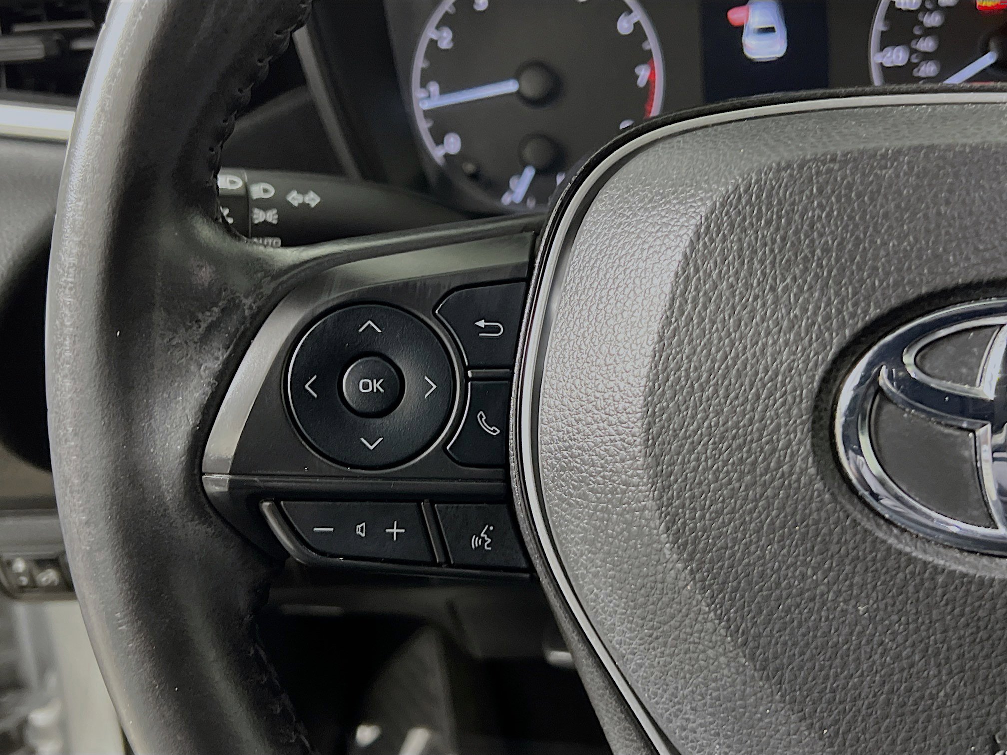 Used 2023 Toyota Corolla SE image 19