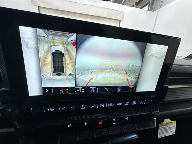 Used 2024 GMC Hummer EV 3X w/ LPO, Illumination Package image 24