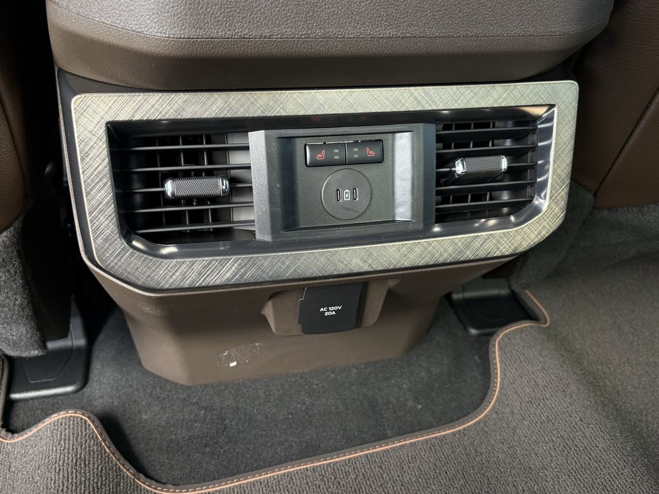 New 2026 Ford F350 King Ranch w/ FX4 Off-Road Package image 62