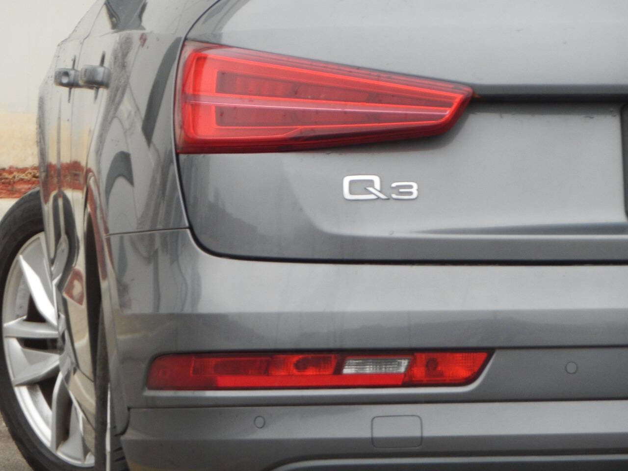 Used 2016 Audi Q3 2.0T Premium Plus w/ Technology Package image 1