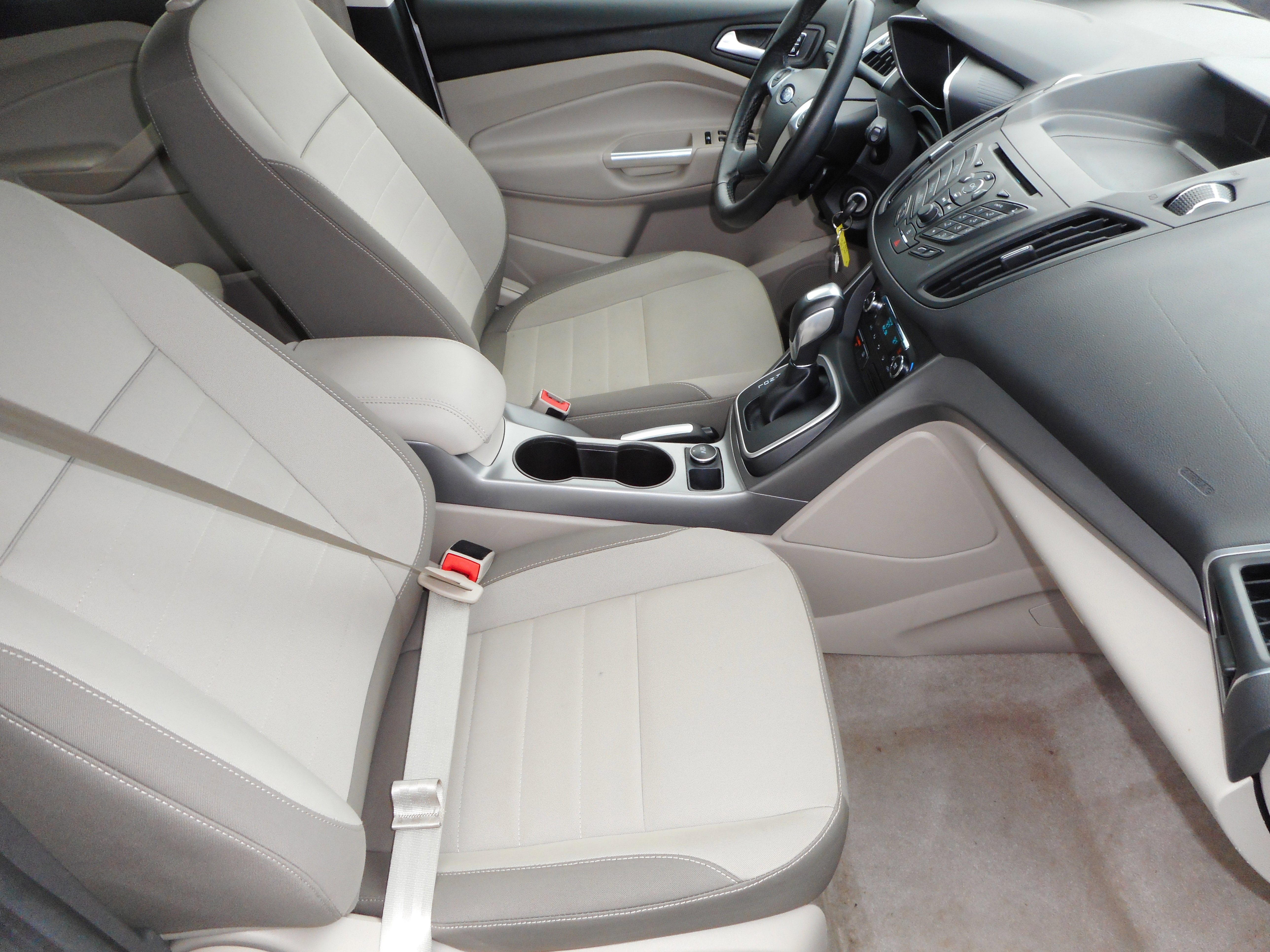 Used 2013 Ford C-MAX SE image 27