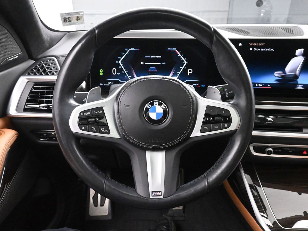 Used 2023 BMW X7 xDrive40i w/ M Sport Package AWD/4WD image 31
