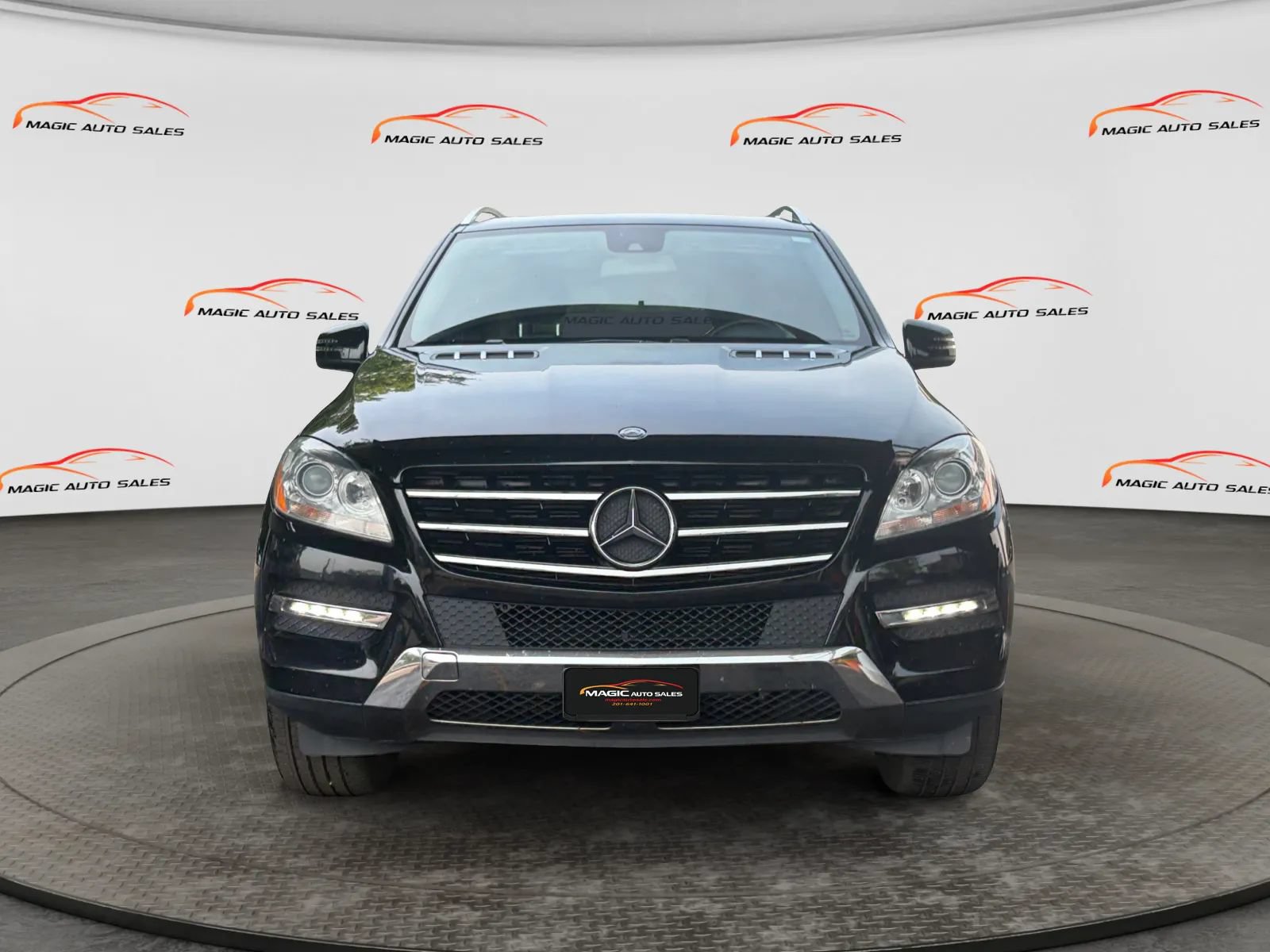 Used 2015 Mercedes-Benz ML 350 4MATIC w/ Premium 1 Package image 3