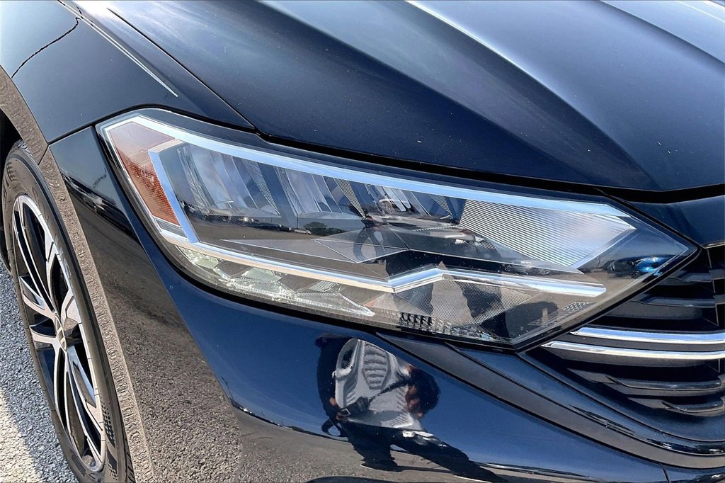 Used 2024 Volkswagen Jetta Sport image 33