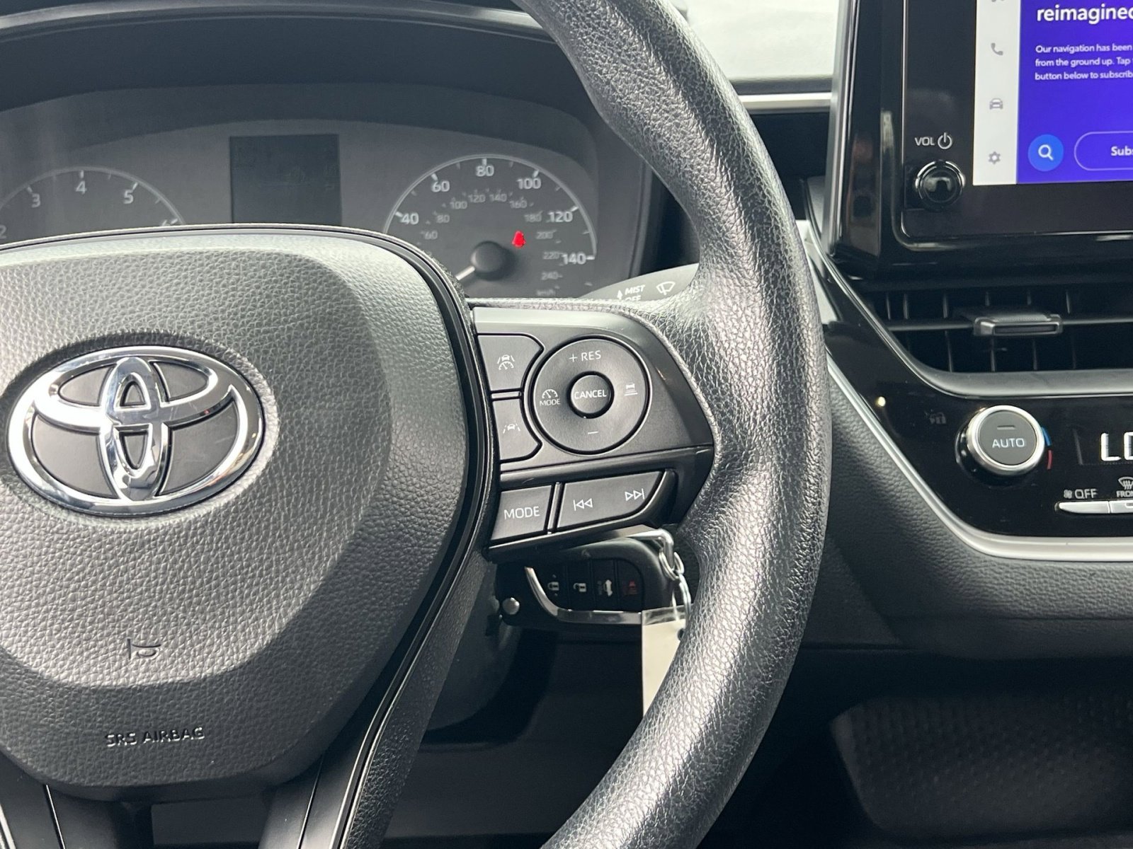 Used 2024 Toyota Corolla LE image 30